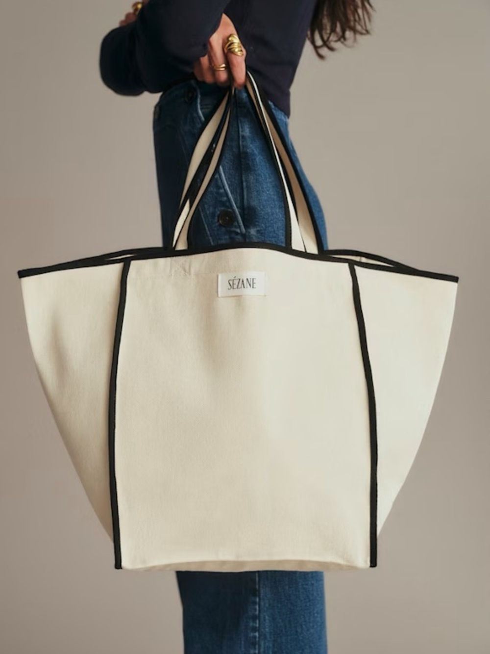 NWT Sรฉzane Canvas Piped Tote Bag